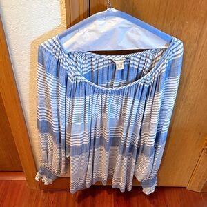 Women’s long sleeve shirt